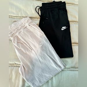 Nike joggers/sweats womens size Large. Set of 2.